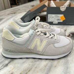 Women’s New Balance Athletic Shoes. New in box. Size 9.5B